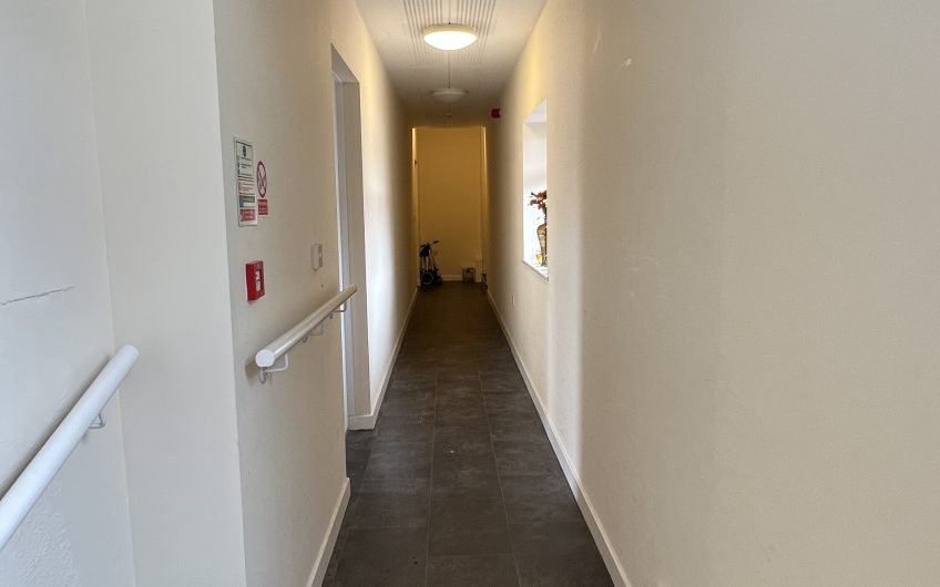 2 Bedroom flat available for rent in Northampton NN4 8DN!