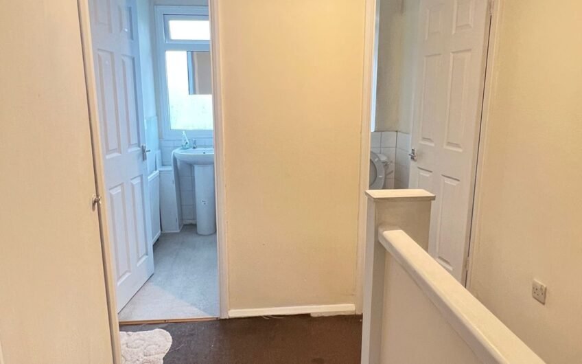 Spacious 3 Bed House Available in Luton, LU1!!!
