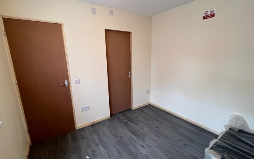5 En-Suites Available in Luton, High Town Road, LU2 0BX!!!