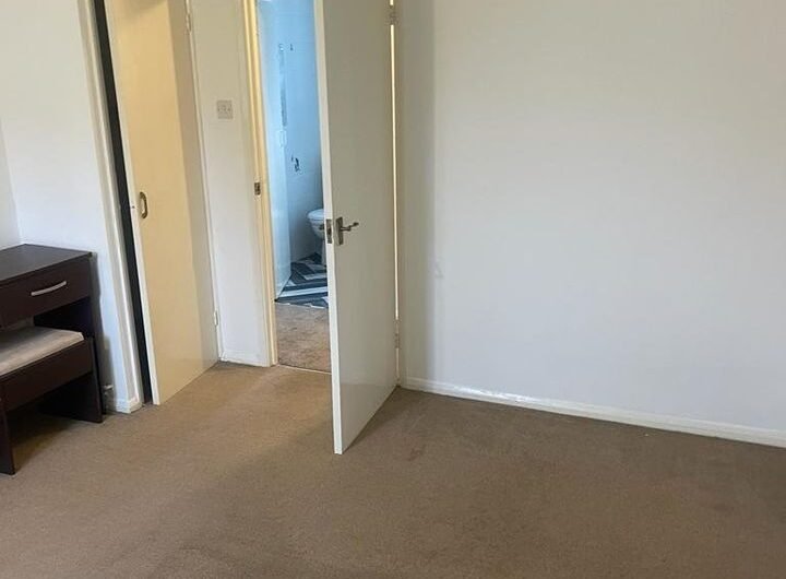 1 BED APARTMENT FLAT AVAILABLE FOR RENT