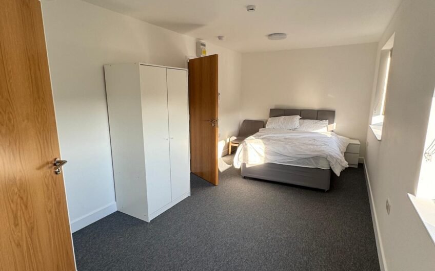 En-Suite Room Avaialble in Luton, LU3!!!