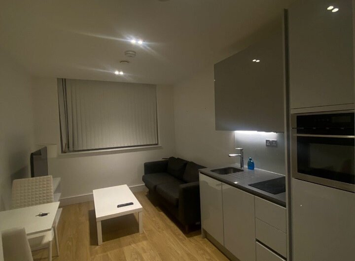 One Bedroom Apartament Available For Sale in Laporte Way, Luton LU4 8FN