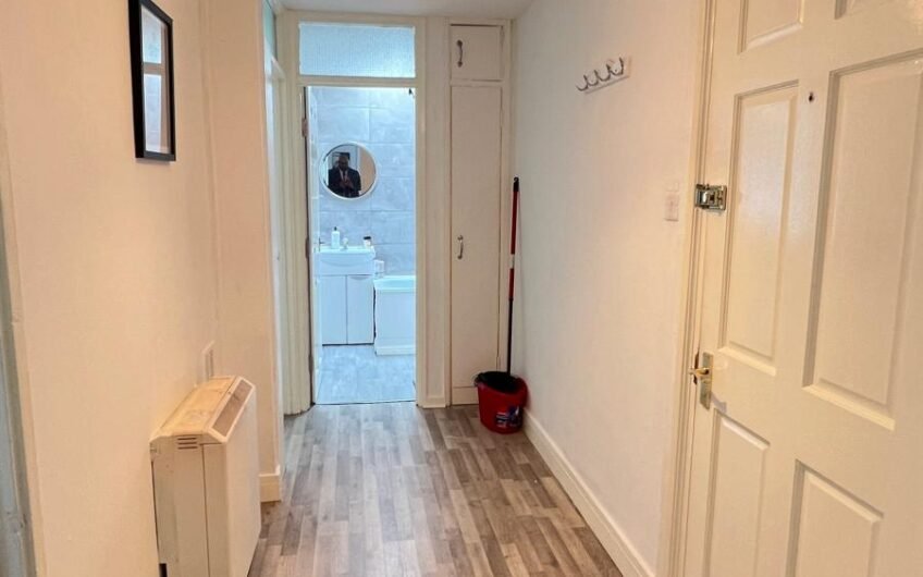 Two Bedroom Flat in LU11XW