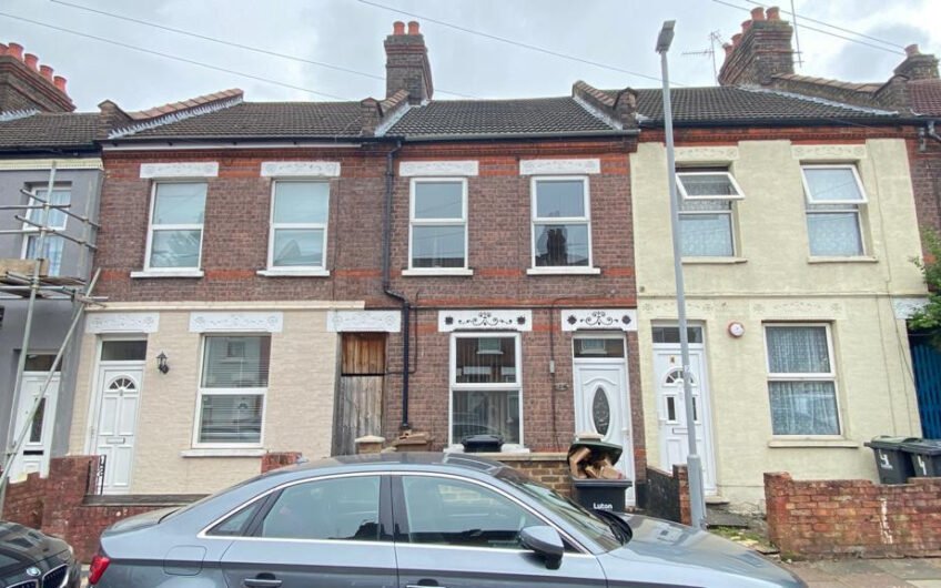 2 Bedroom Terraced House in Luton, LU1!!!