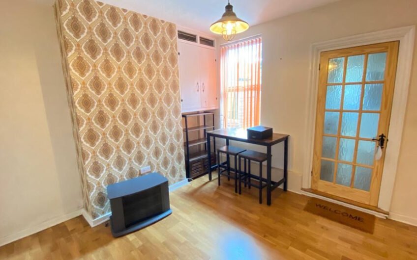 2 Bedroom Terraced House in Luton, LU1!!!