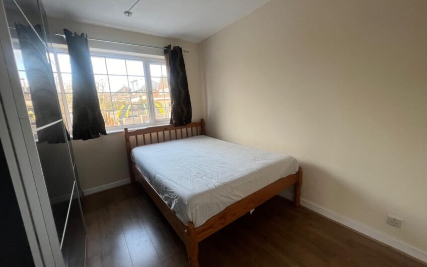 5 Bed House Available In A Prime Area of  Luton, Stopsley, LU2!!!