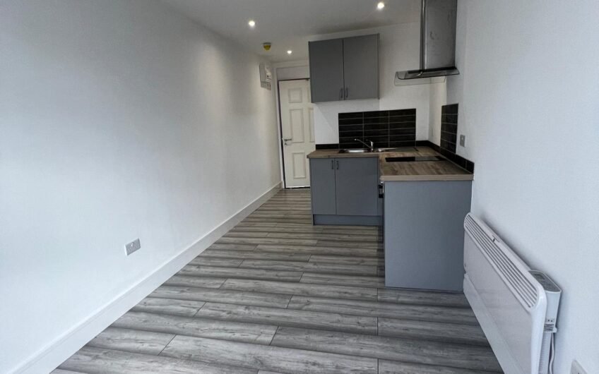 Studio Flat available for Rent in Luton, Lu4!!!!