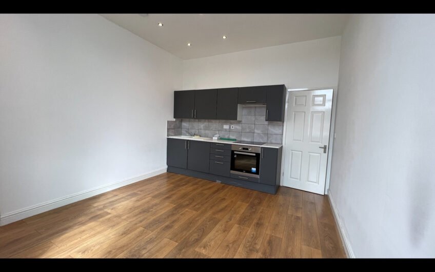 2 Bedroom Flat available for Rent in Northampton, NN4!!!