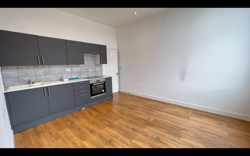 2 Bedroom Flat available for Rent in Northampton, NN4!!!