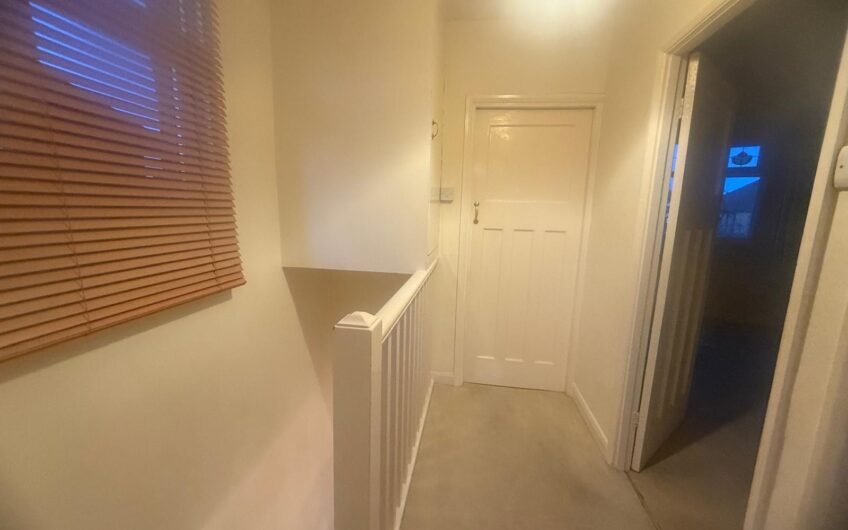 3 Bed Semi-Detached House For Rent in Luton, LU2!!!