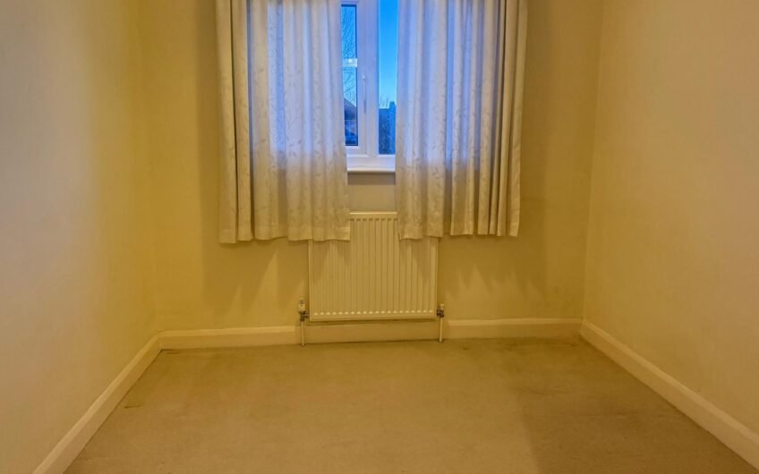 3 Bed Semi-Detached House For Rent in Luton, LU2!!!