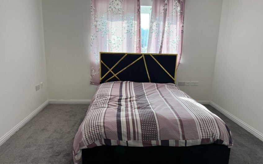 4 Bedroom 3 bathroom Semi-detached House available for Sale in Luton LU1!!!