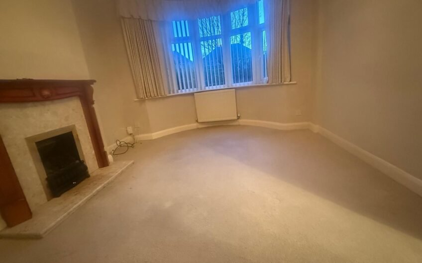 3 Bed Semi-Detached House For Rent in Luton, LU2!!!