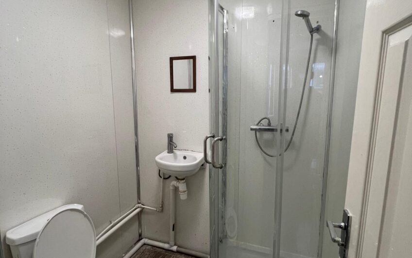High Income Potential Multi-Unit Property for Sale in LU3!!!