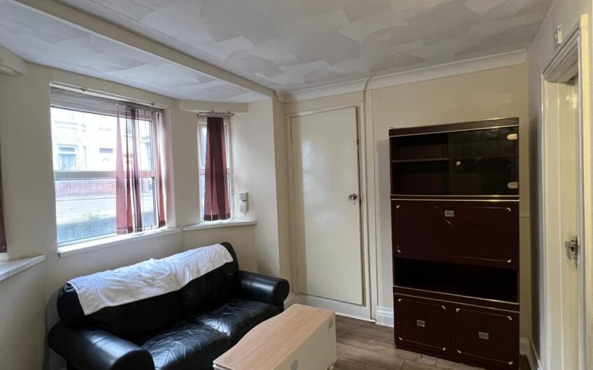 High Income Potential Multi-Unit Property for Sale in LU3!!!