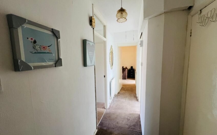1 Bed Semi-Furnished Apartment Available for Rent in LU1!!!