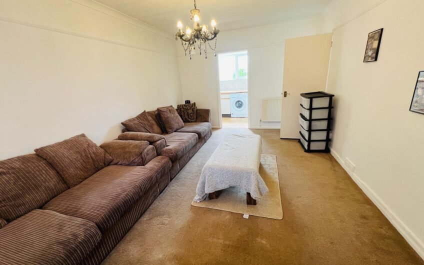 1 Bed Semi-Furnished Apartment Available for Rent in LU1!!!