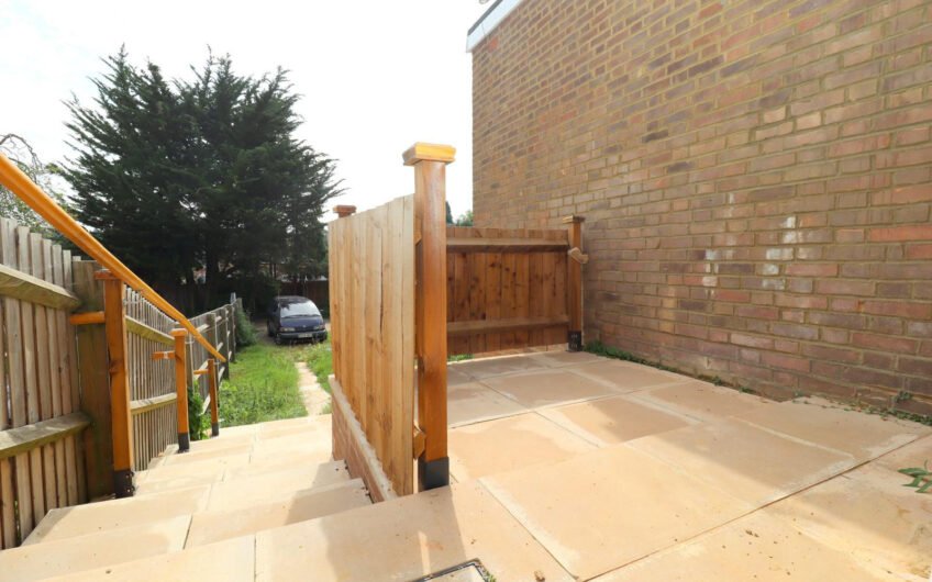 2 Bedrooms Flat available for Rent in Luton, LU2!!!