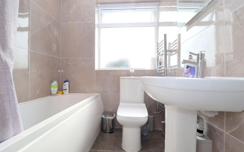 2 Bedrooms Flat available for Rent in Luton, LU2!!!