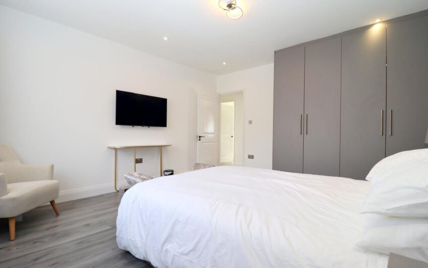 2 Bedrooms Flat available for Rent in Luton, LU2!!!