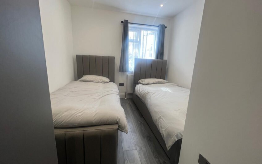 2 Bedrooms Flat available for Rent in Luton, LU2!!!