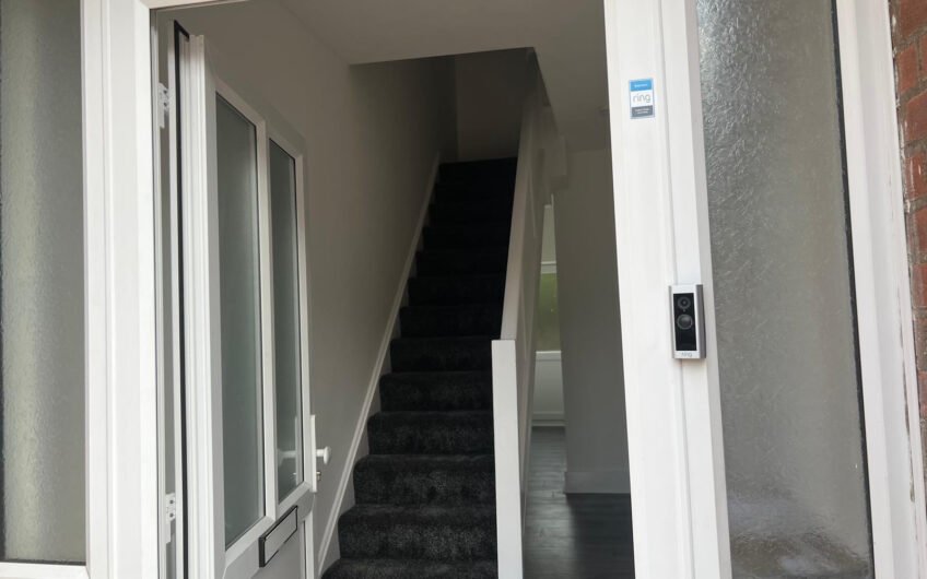 2 Bedrooms Flat available for Rent in Luton, LU2!!!