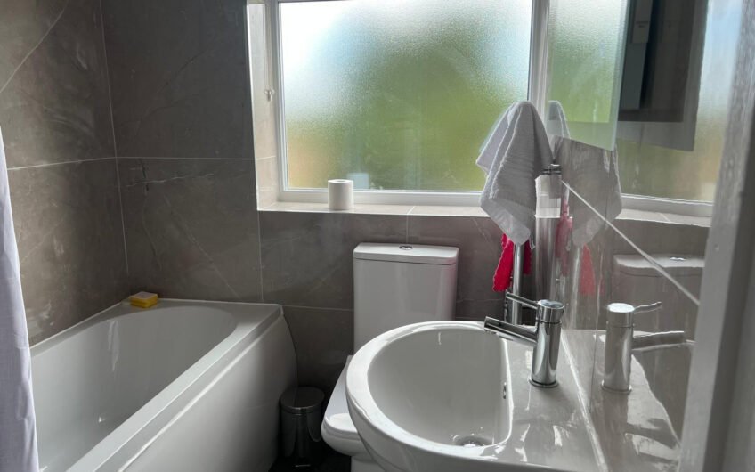 2 Bedrooms Flat available for Rent in Luton, LU2!!!