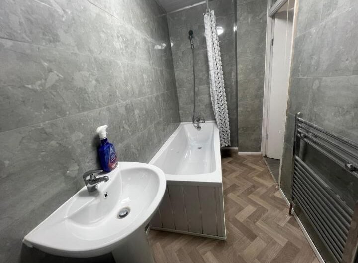 HMO Compliant 5-Bedroom House Available for Rent in LU1!!!