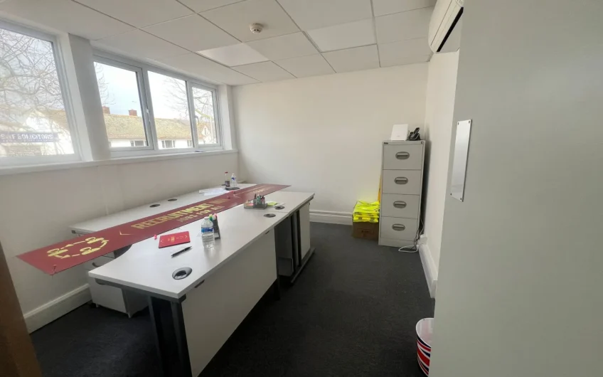 Commercial office space available for rent in Bedfordshire MK2!!!