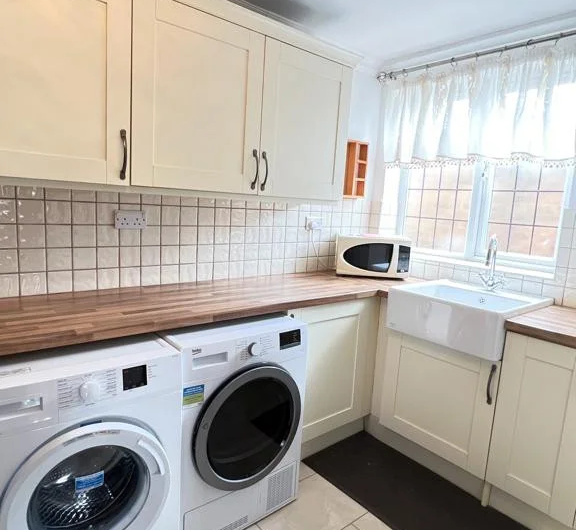 Exceptional 5 Bed Deatched House For Rent in Bedford MK42!!!