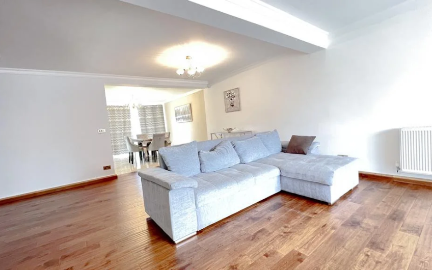 Exceptional 5 Bed Deatched House For Rent in Bedford MK42!!!