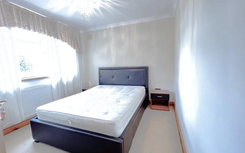 Exceptional 5 Bed Deatched House For Rent in Bedford MK42!!!