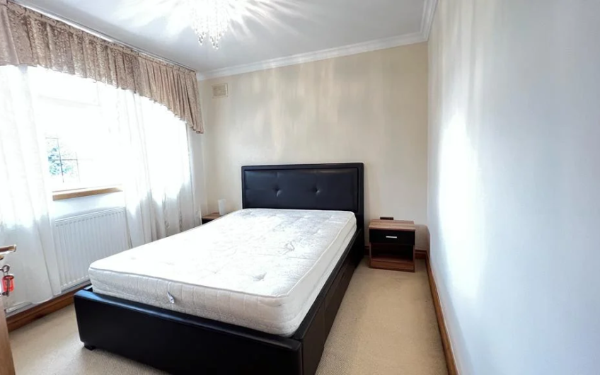 Exceptional 5 Bed Deatched House For Rent in Bedford MK42!!!