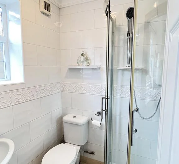 Exceptional 5 Bed Deatched House For Rent in Bedford MK42!!!