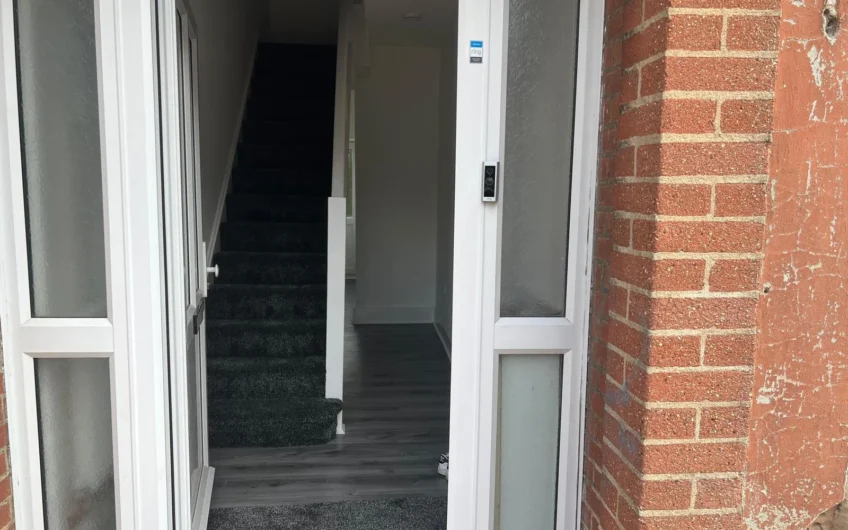 2 Bedrooms Flat available for Rent in Luton, LU2!!!