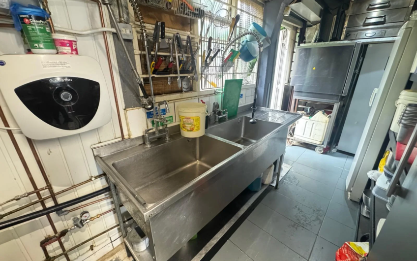 Master Chef Established Takeaway Business For Sale!!!