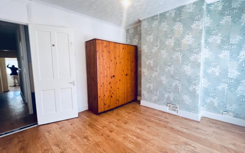 3-Bedroom house available for Rent in Luton, LU1!!!