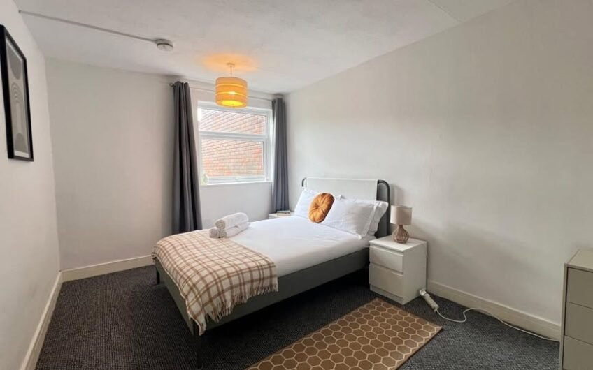Available 2 Bed Flat in Downs Road, Luton, LU1 !!!