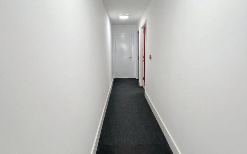Studio Flat available for Rent in Luton, LU4!!!