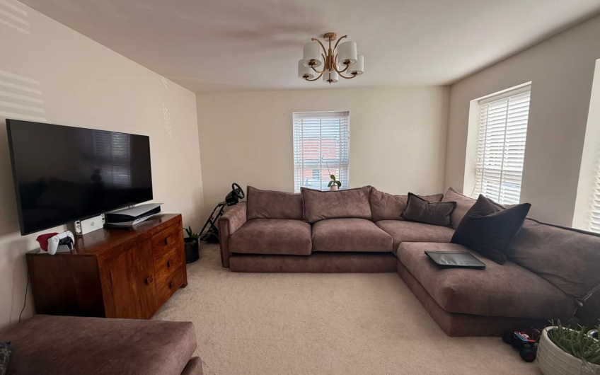 4-Bedrooms house Available for Rent in Dunstable LU5!!!