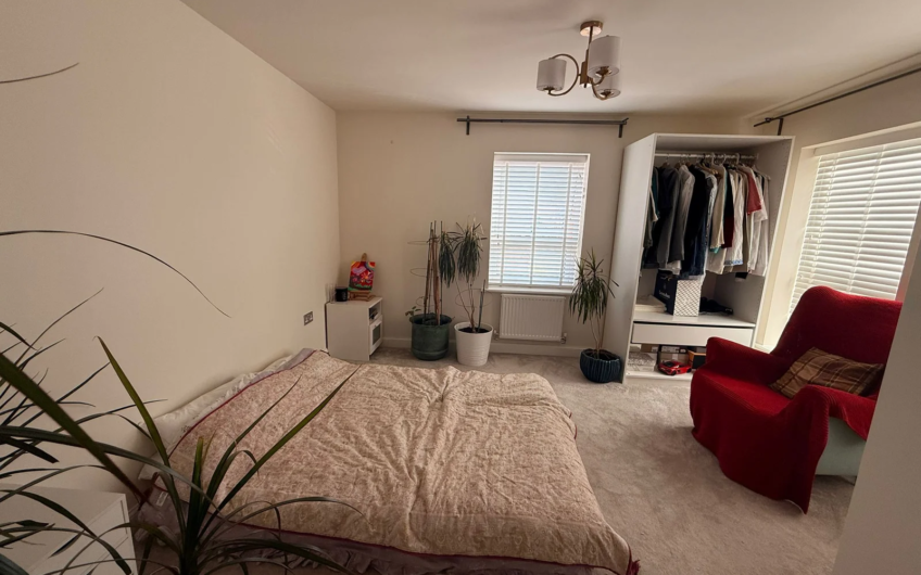 4-Bedrooms house Available for Rent in Dunstable LU5!!!