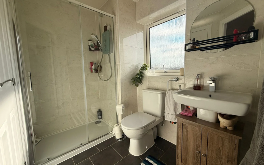 4-Bedrooms house Available for Rent in Dunstable LU5!!!