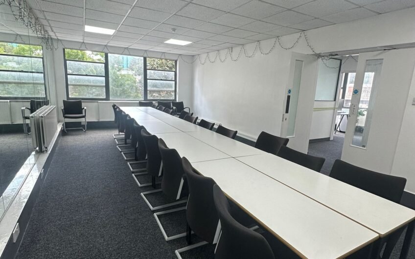 Modern Fully Furnished Office Space Available in Luton LU1!!!