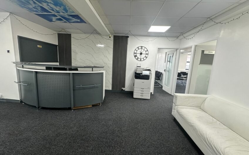 Modern Fully Furnished Office Space Available in Luton LU1!!!