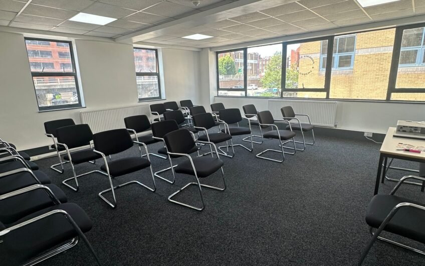 Available Fully Furnished Office Space in Luton LU1!!!