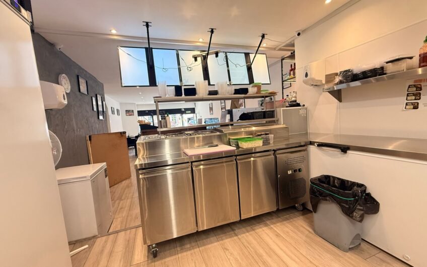 Available for sale Fully Equipped restaurant – Ideal for Food Business in Dunstable LU6!!!