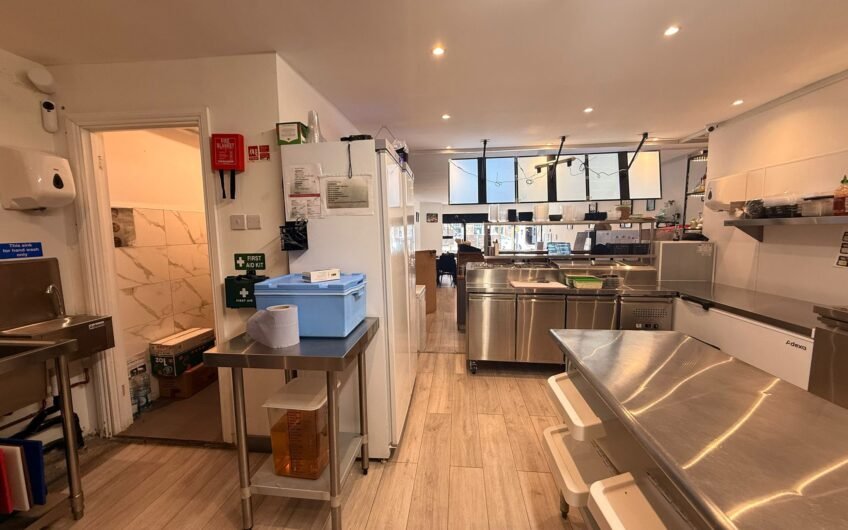 Available for sale Fully Equipped restaurant – Ideal for Food Business in Dunstable LU6!!!