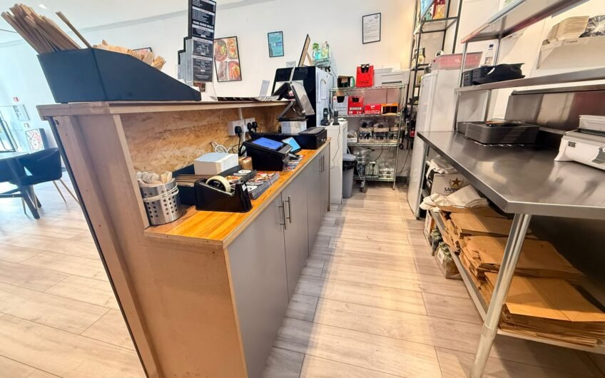 Available for sale Fully Equipped restaurant – Ideal for Food Business in Dunstable LU6!!!