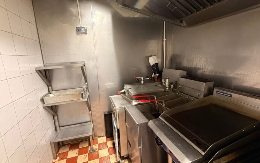 Available fully operational and well-established Indian restaurant in the Heart of Dunstable LU6!!!