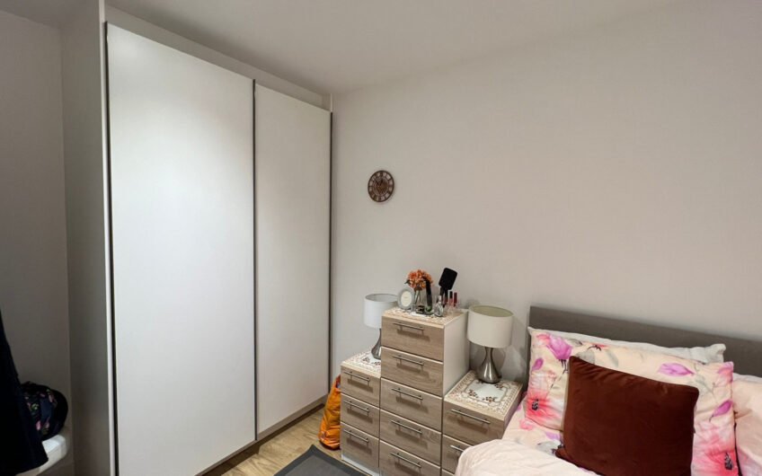 Available 1 Bedroom Fully furnished flat at Laporte Way, Luton, LU4!!!